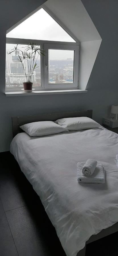 Modern Apartment In The Center Of Town Kischinau Exterior foto
