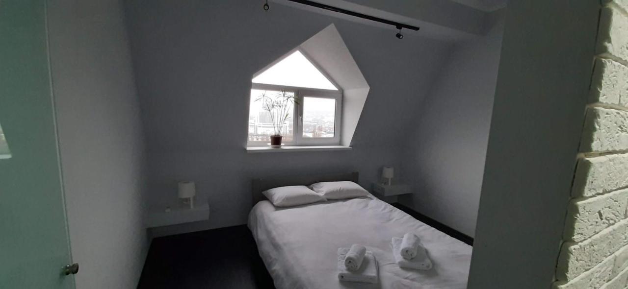 Modern Apartment In The Center Of Town Kischinau Exterior foto